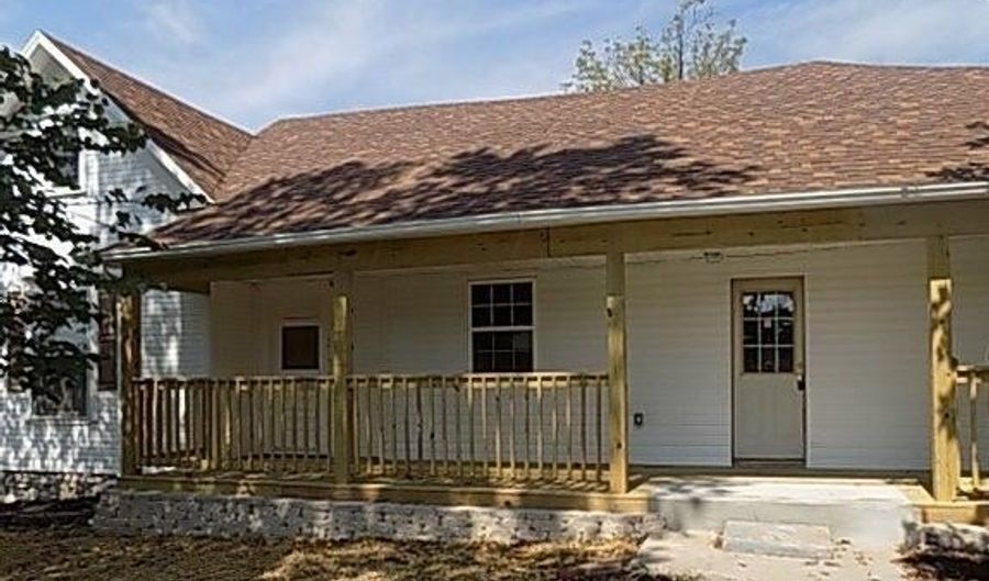 600 W Cave St, Ash Grove, MO 65604 - 2 Beds, 1 Bath