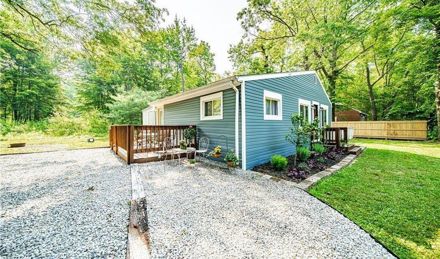 2526 Morningside Ave, Ashtabula, OH 44004 - 2 Beds, 1 Bath