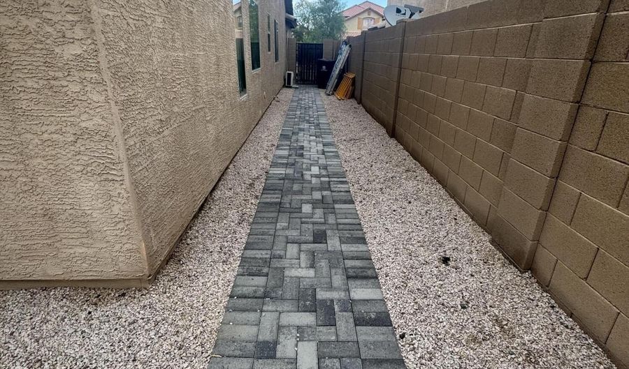 11813 W Joblanca Rd, Avondale, AZ 85323 - 3 Beds, 2 Bath