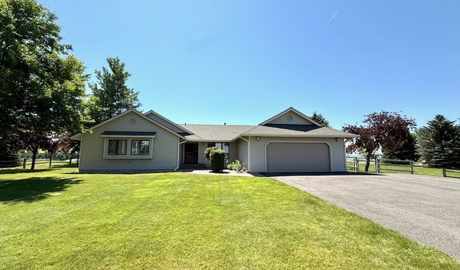 3310 Tumbleweed Dr, Bozeman, MT 59715 - 3 Beds, 3 Bath