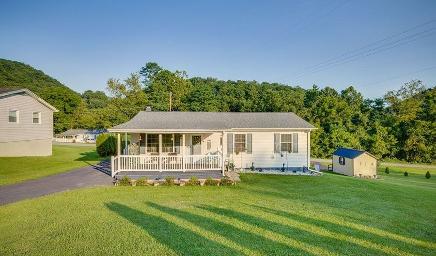 18160 Ridgeview Dr, Abingdon, VA 24211 - 3 Beds, 1 Bath
