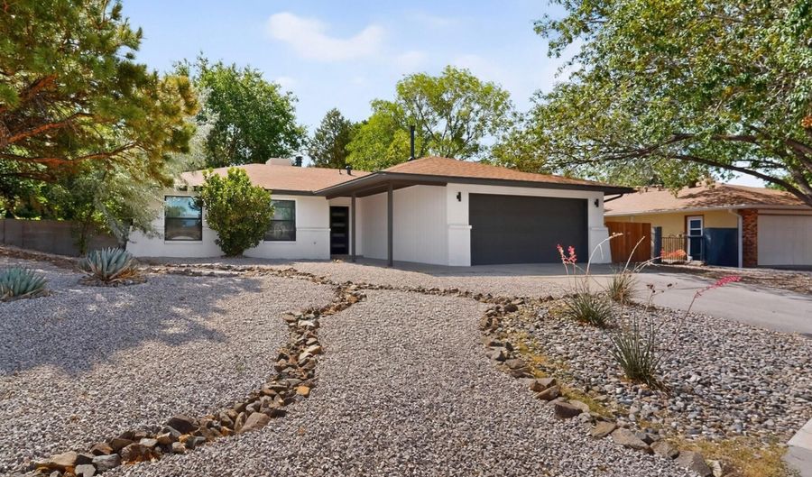 2704 Palo Alto Dr NE, Albuquerque, NM 87112 - 4 Beds, 2 Bath