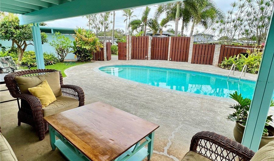 1595 Uluhao Pl, Kailua, HI 96734 - 4 Beds, 3 Bath