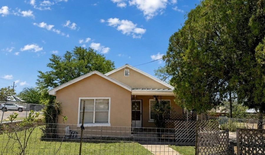 305 S 5th, Alpine, TX 79830 - 3 Beds, 2 Bath