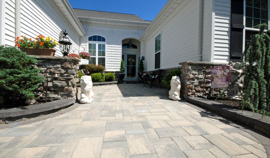 29 Mission Way, Barnegat, NJ 08005 - 2 Beds, 3 Bath