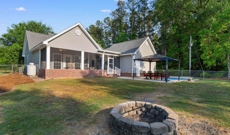 1884 Clarence Dr, Andrews, SC 29510 - 3 Beds, 2 Bath