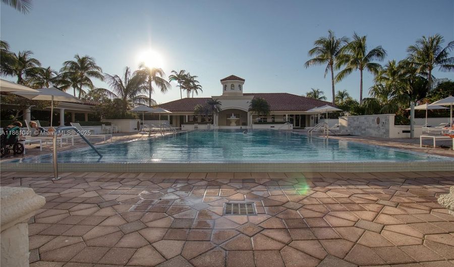 19900 E Country Club Dr TS06, Aventura, FL 33180 - 3 Beds, 3 Bath
