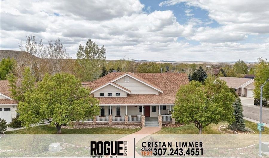 4210 Otter, Casper, WY 82604 - 6 Beds, 5 Bath