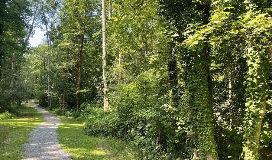 606 S James St, Ashland, VA 23005 - 0 Beds, 0 Bath