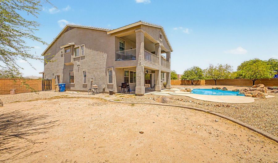 29601 W COLUMBUS Ave, Buckeye, AZ 85396 - 5 Beds, 3 Bath