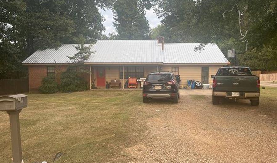 169 Dove Whitaker Rd, Caledonia, MS 39740 - 3 Beds, 2 Bath