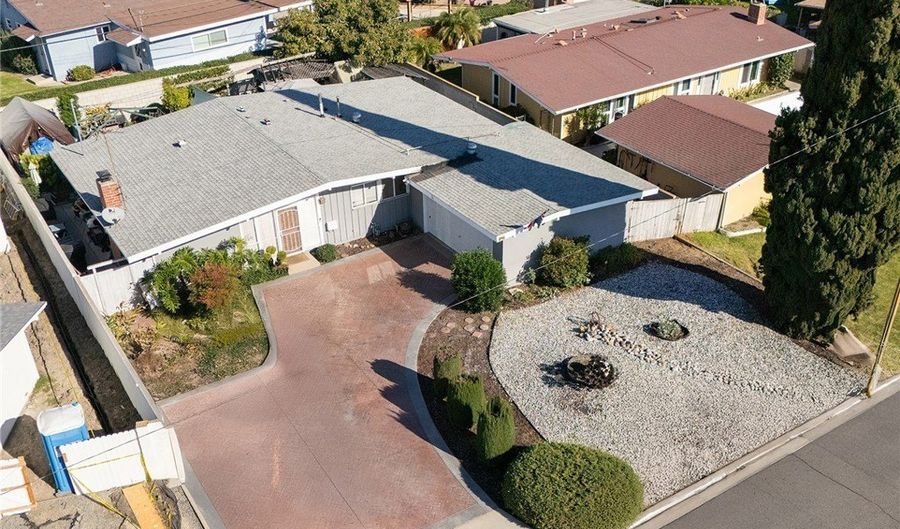 2239 W Judith, Anaheim, CA 92804 - 4 Beds, 2 Bath