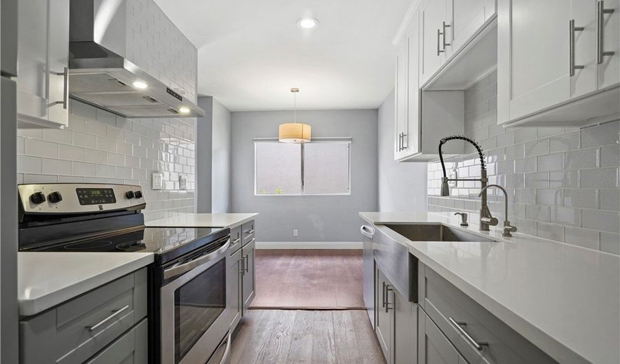 5414 Newcastle Ave 66, Encino, CA 91316 - 2 Beds, 2 Bath