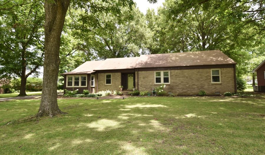 366 N Bells St, Alamo, TN 38001 - 3 Beds, 2 Bath