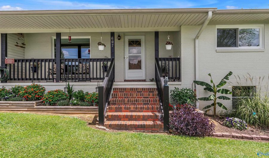 607 Brookvale Way, Attalla, AL 35954 - 3 Beds, 2 Bath