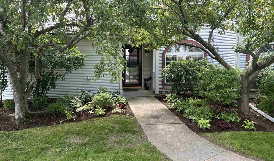 28 Northshore Dr, Burlington, VT 05408 - 3 Beds, 3 Bath