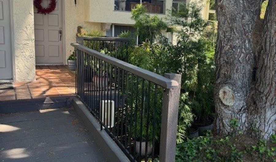 2400 Altisma Way B, Carlsbad, CA 92009 - 2 Beds, 2 Bath