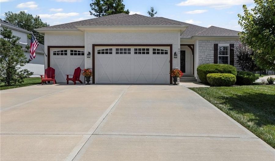 801 155th Ter, Basehor, KS 66007 - 4 Beds, 3 Bath