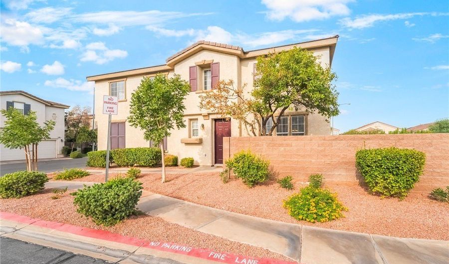 1242 La Ballena Trl, Henderson, NV 89074 - 4 Beds, 3 Bath