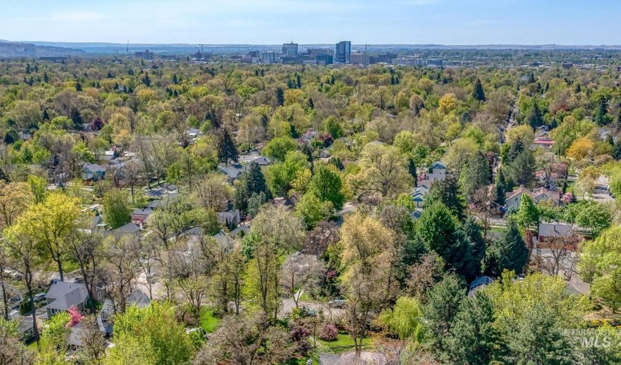 1615 N 25th St, Boise, ID 83702 - 2 Beds, 2 Bath