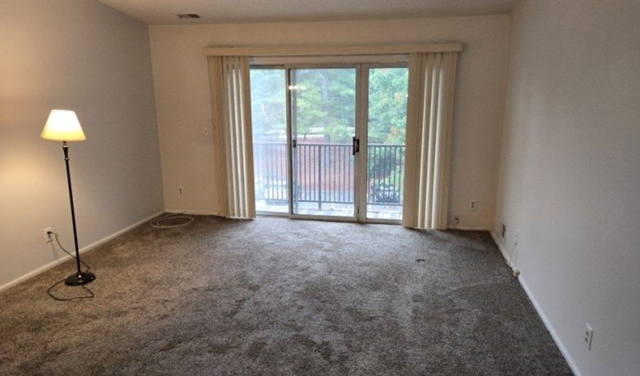 159 Robertson Way, Bayonne, NJ 07035 - 2 Beds, 2 Bath