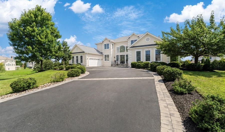 22807 VALLEY PRESERVE Ct, Ashburn, VA 20148 - 6 Beds, 6 Bath