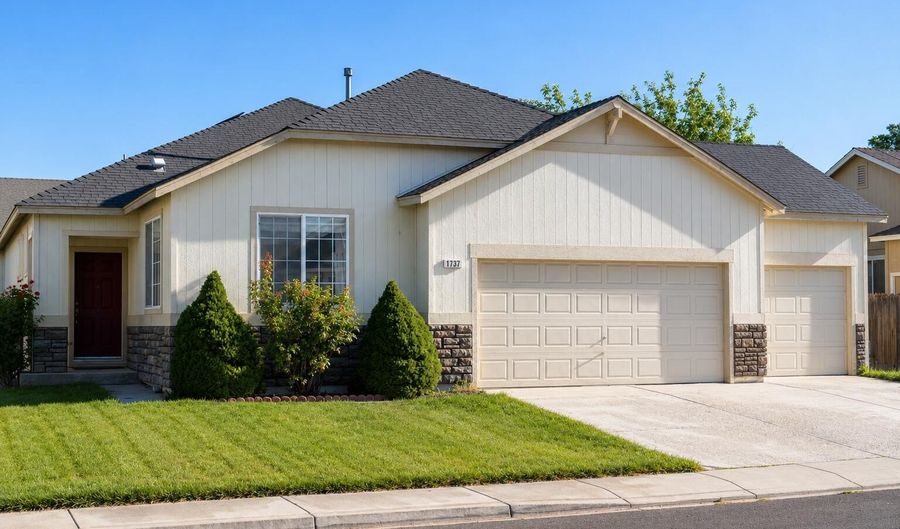 1737 Autumn Glen St, Fernley, NV 89408 - 3 Beds, 2 Bath