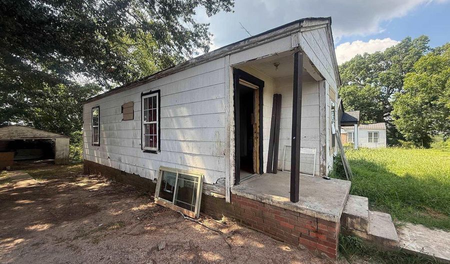 3004 MCKLEROY Ave, Anniston, AL 36201 - 2 Beds, 1 Bath