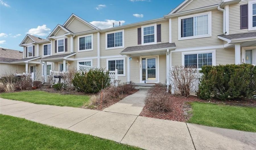 4255 Eisenhower Ln 17, Ames, IA 50010 - 2 Beds, 3 Bath