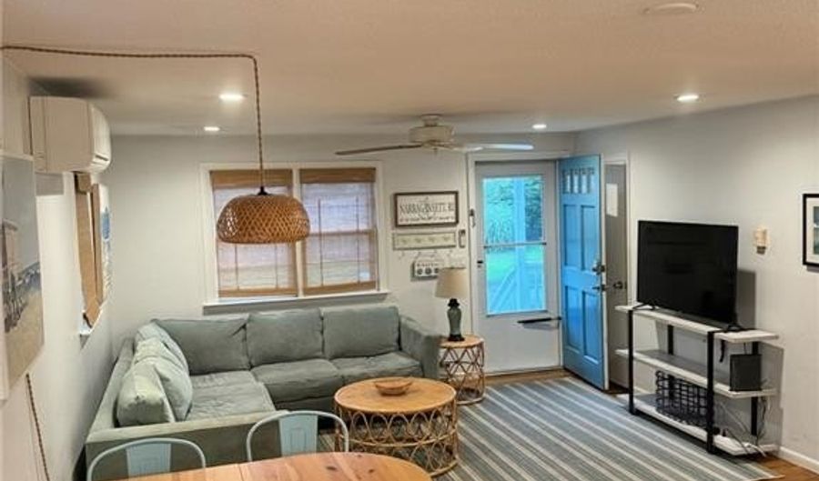 30 Shagbark Rd, Narragansett, RI 02882 - 4 Beds, 3 Bath