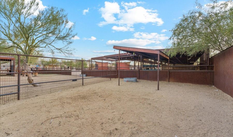 27435 N 45TH St, Cave Creek, AZ 85331 - 3 Beds, 2 Bath