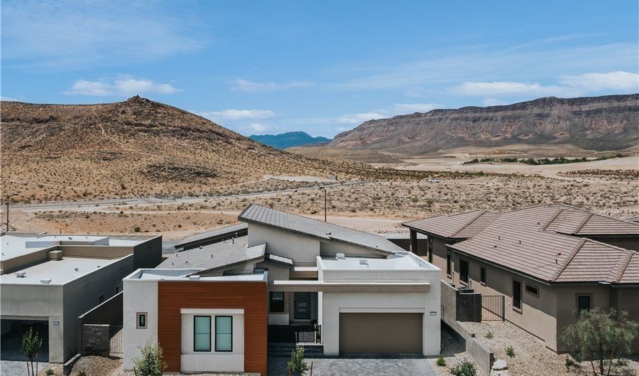 11173 Concord Valley Dr, Las Vegas, NV 89135 - 3 Beds, 3 Bath