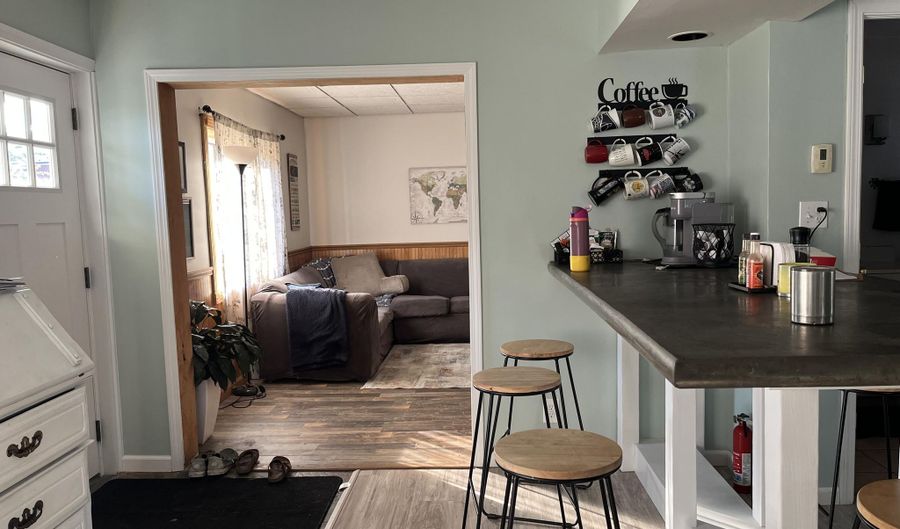 907 River St, Alpena, MI 49707 - 2 Beds, 1 Bath