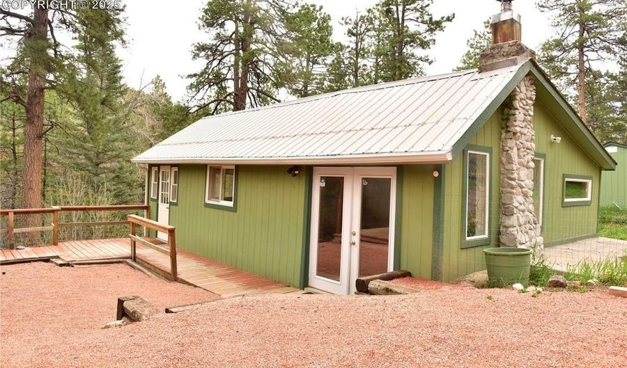 9017 Pine Ave, Beulah, CO 81023 - 1 Beds, 1 Bath