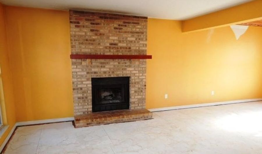 1545 Greenfield Crossing Ct, Ballwin, MO 63021 - 4 Beds, 4 Bath