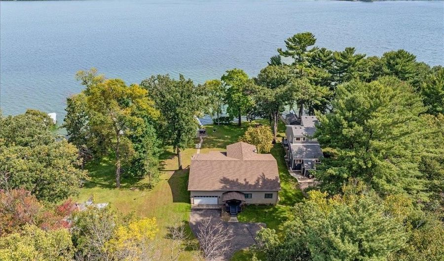 52 A 206th St, Alden, WI 54017 - 5 Beds, 3 Bath