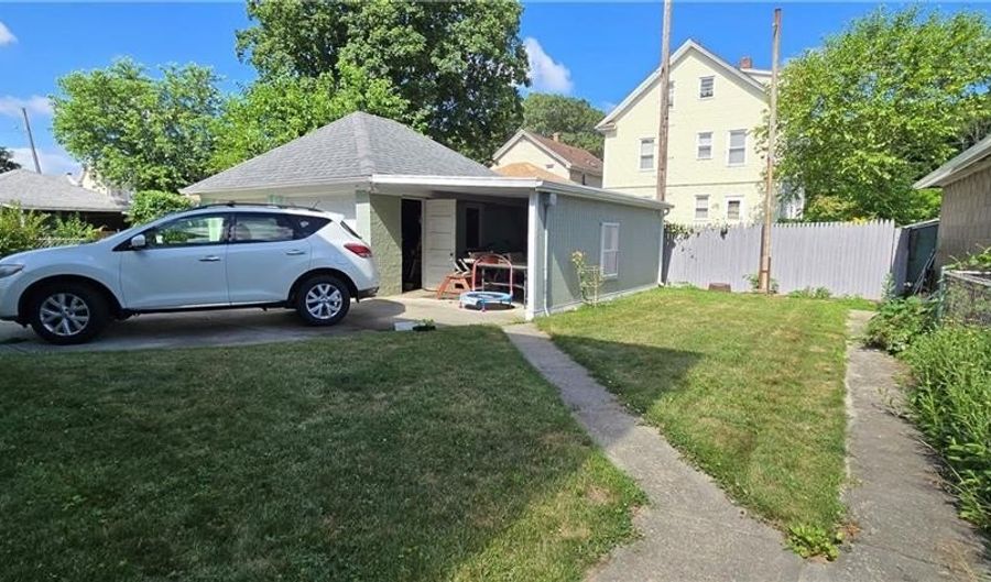 111 Second St 2nd, East Providence, RI 02914 - 2 Beds, 1 Bath