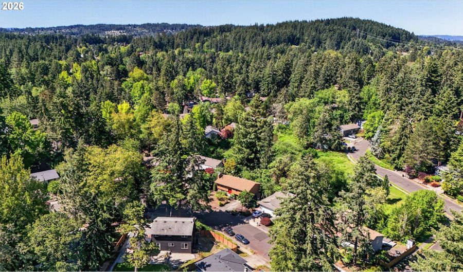 14870 SW BONNIE BRAE St, Beaverton, OR 97007 - 3 Beds, 3 Bath