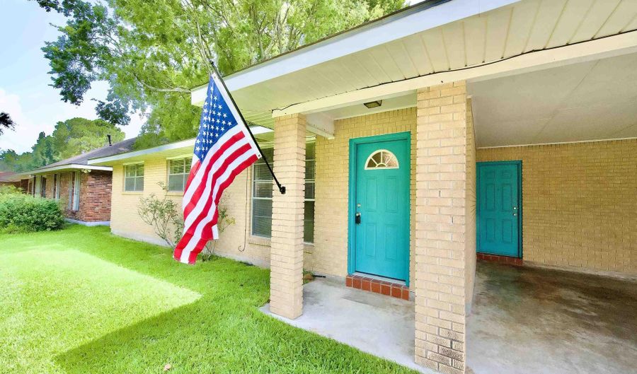 5850 Grand Dr, Baton Rouge, LA 70812 - 3 Beds, 2 Bath