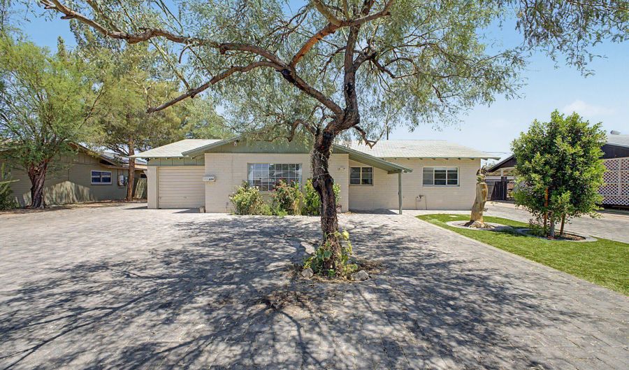 684 W DUBLIN St, Chandler, AZ 85225 - 3 Beds, 2 Bath