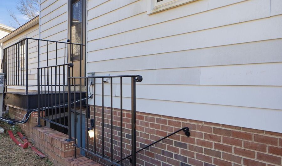 11107 HUDEE Ct, Bowie, MD 20721 - 1 Beds, 1 Bath