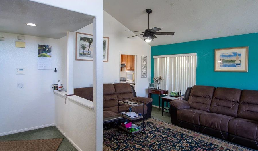 1371 Gilmore Pl, Escondido, CA 92026 - 4 Beds, 3 Bath