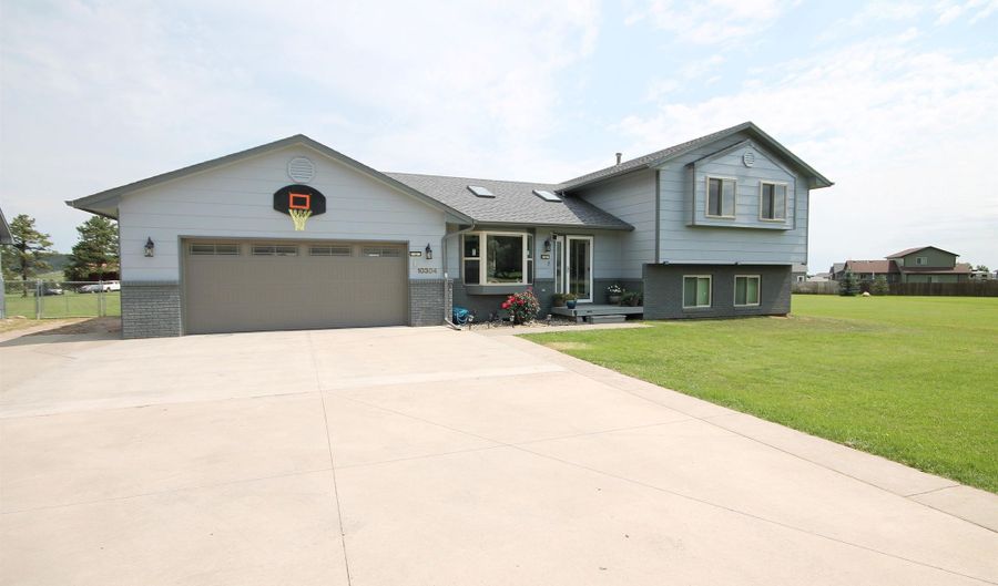 10304 Concho Ct, Blackhawk, SD 57718 - 3 Beds, 3 Bath