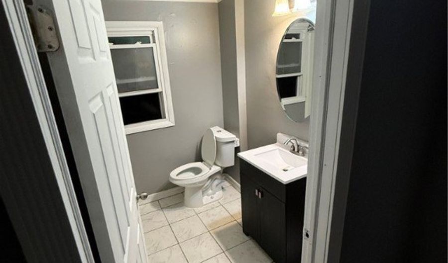 371 Beth St, Akron, OH 44301 - 2 Beds, 1 Bath