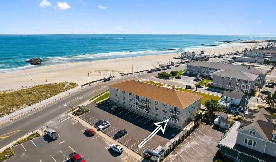 809 Ocean Ave 12, Avon By The Sea, NJ 07717 - 1 Beds, 1 Bath