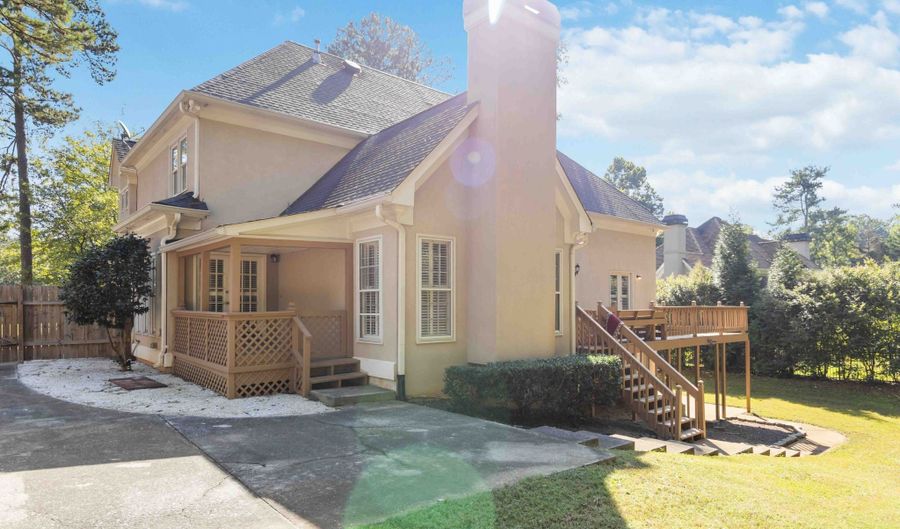 9800 Foxworth, Alpharetta, GA 30022 - 5 Beds, 5 Bath