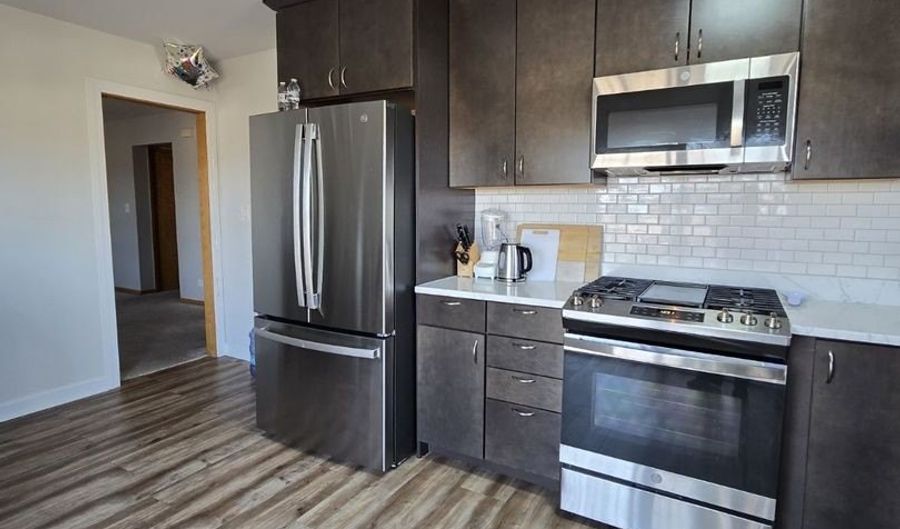 831 W Heritage Dr 2, Addison, IL 60101 - 2 Beds, 2 Bath
