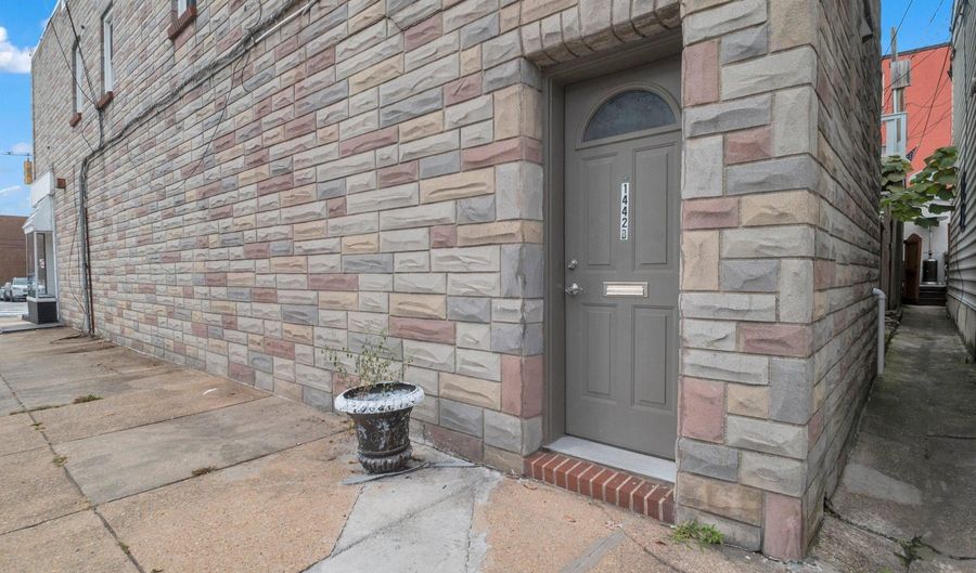 1442 E FORT Ave B, Baltimore, MD 21230 - 2 Beds, 1 Bath