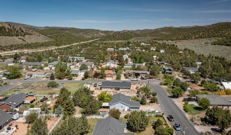 371 N PINION Cir, Central, UT 84722 - 3 Beds, 2 Bath