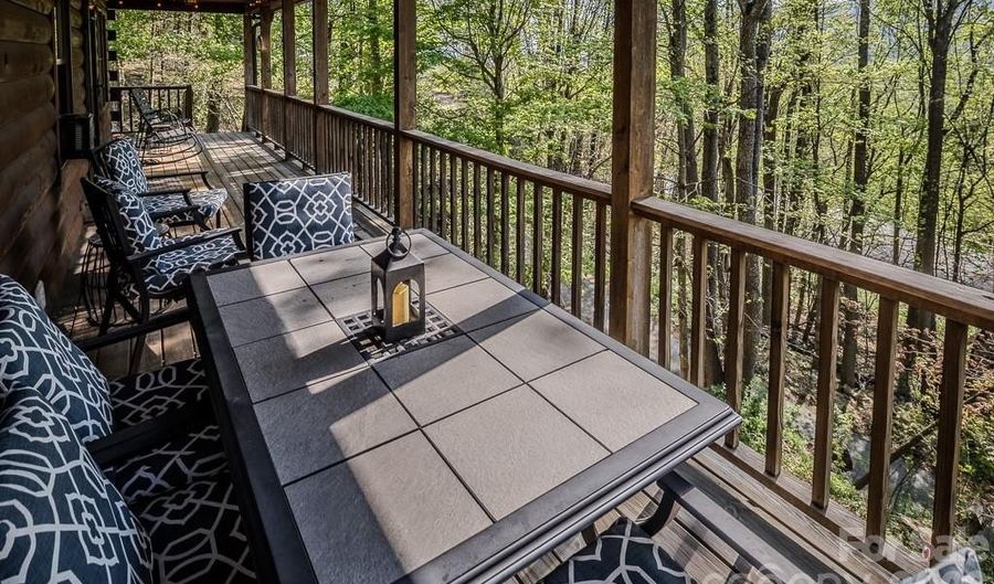 239 Dutch Treat Rd, Banner Elk, NC 28504 - 2 Beds, 2 Bath